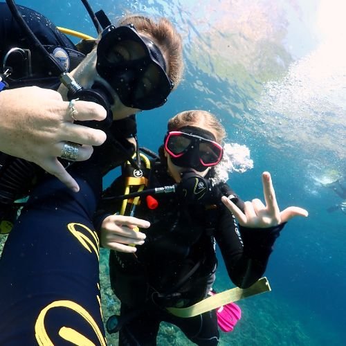 Pray Dive - Fun Diving Phi Phi Islands Phuket - High Resoluition 2